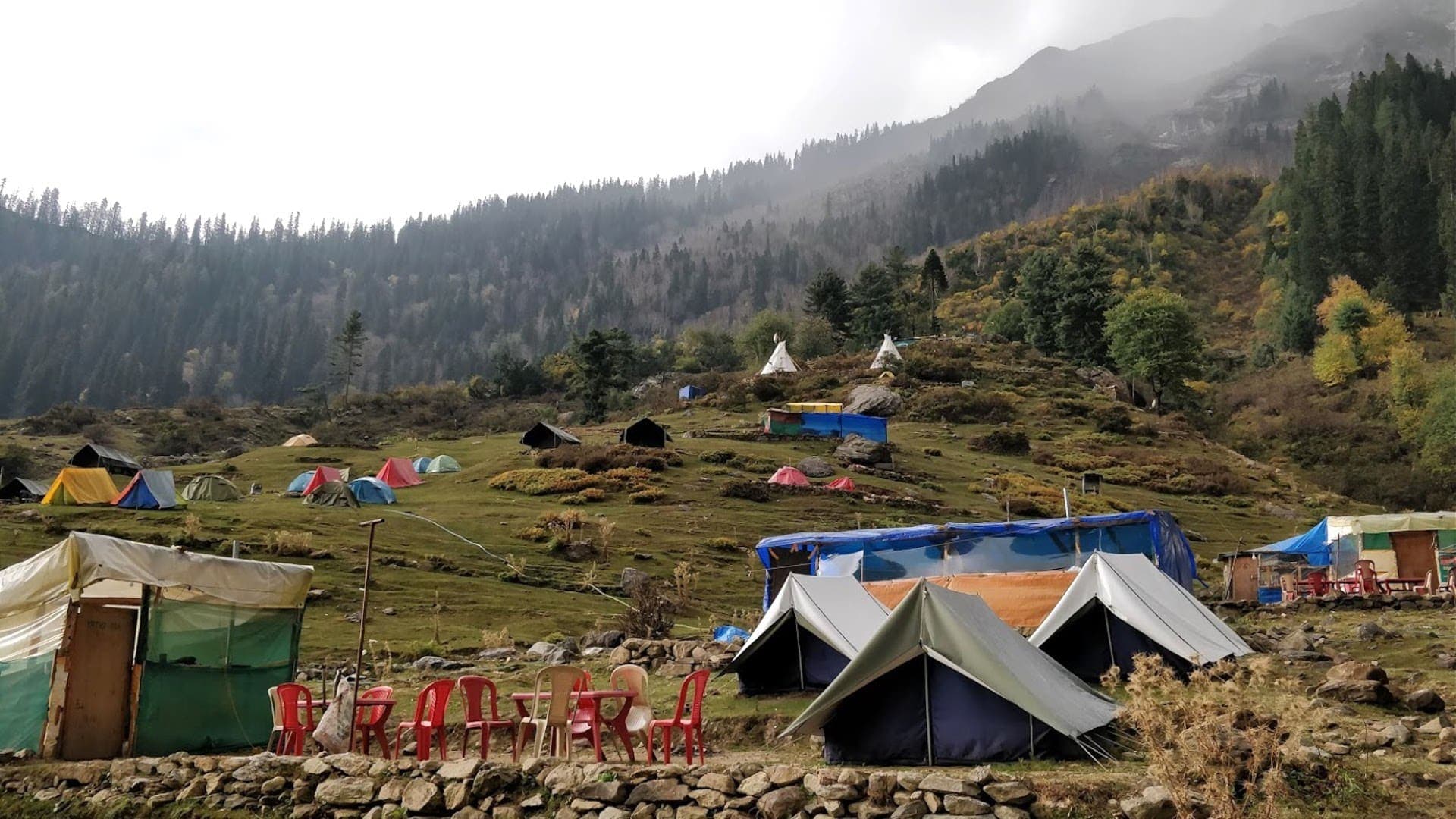 Parvati Valley country on the Kheerganga corridor, Himachal Pradesh
