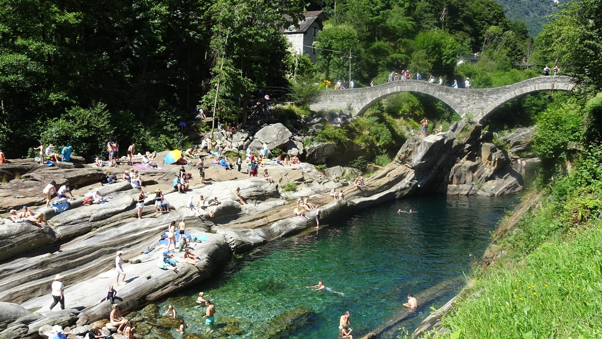 Valle Verzasca on the Sentiero Verzasca
