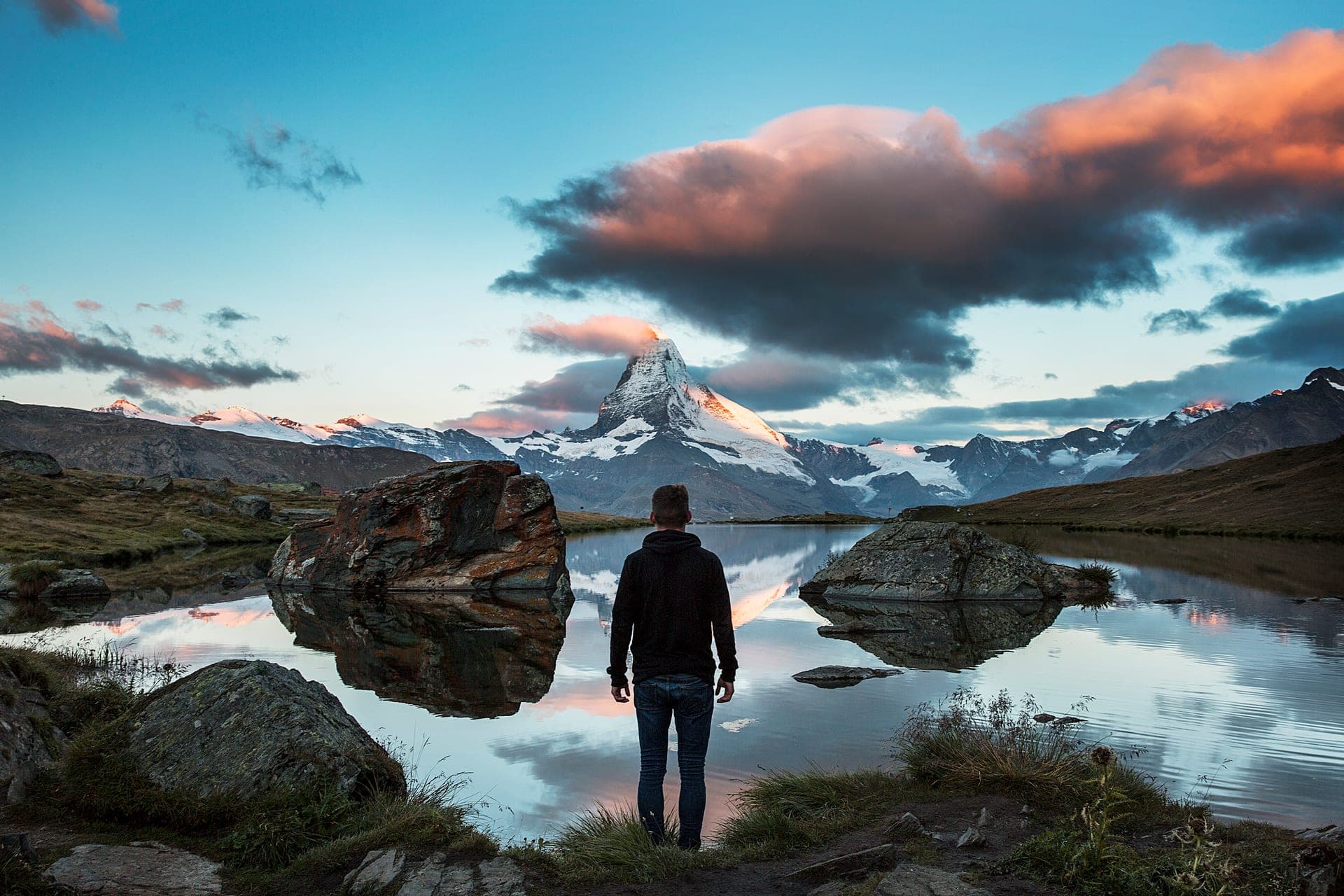 Zermatt and the Valais high country on the Walliser Sonnenweg corridor
